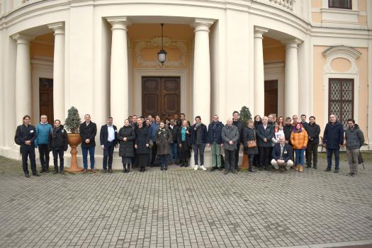 Participants of the Barrande 2022 workshop in front of the Liblice castle 
