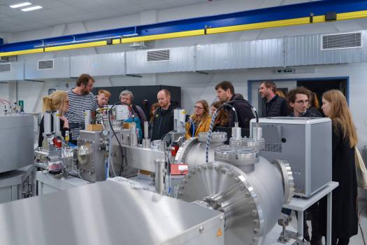 One of the Open Days excursions to the AMS laboratory  (far left: presenter Kateřina Pachnerová Brabcová)